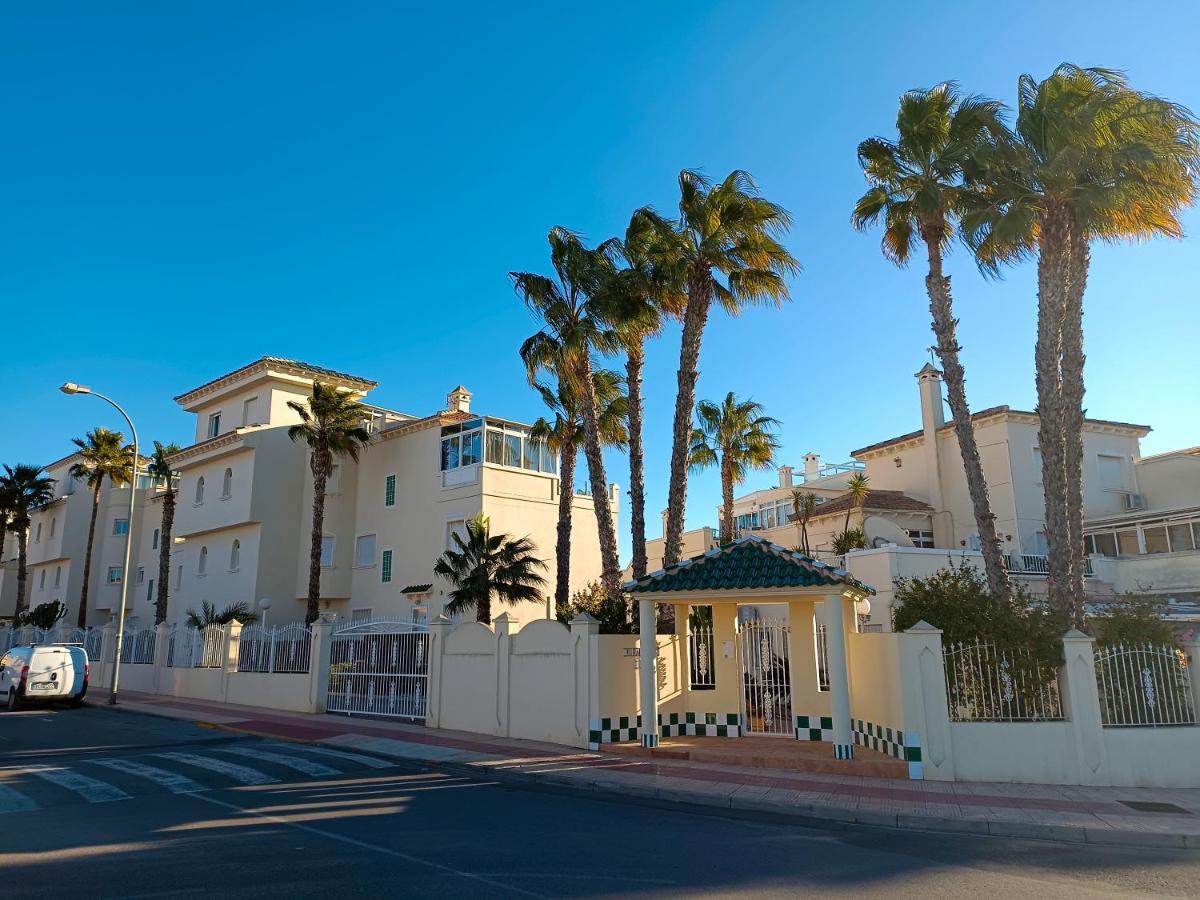 Maison Entiere Avec Piscine, Wifi, Grand Solarium Et Terrain Arbore Villa Orihuela Buitenkant foto